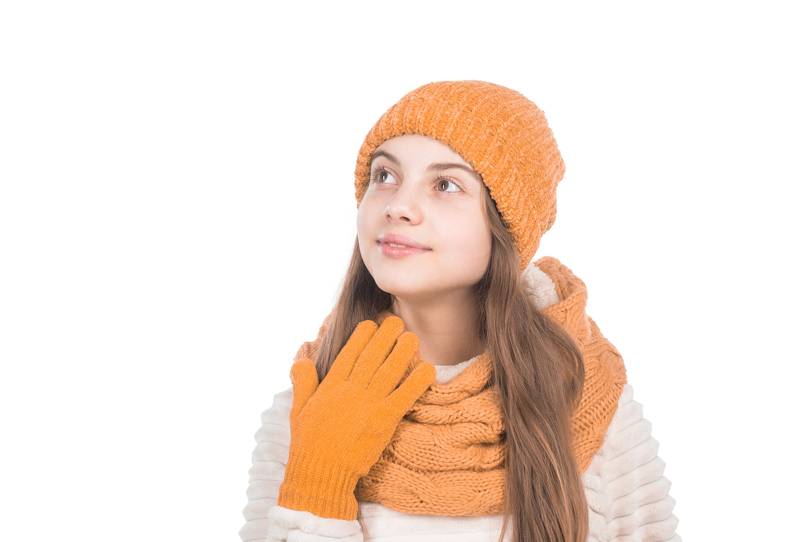 girl wearing cashmere clothe