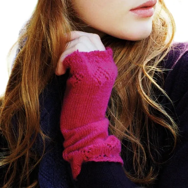 Scottish Cashmere Pointelle Wrist Warmers - TCG London